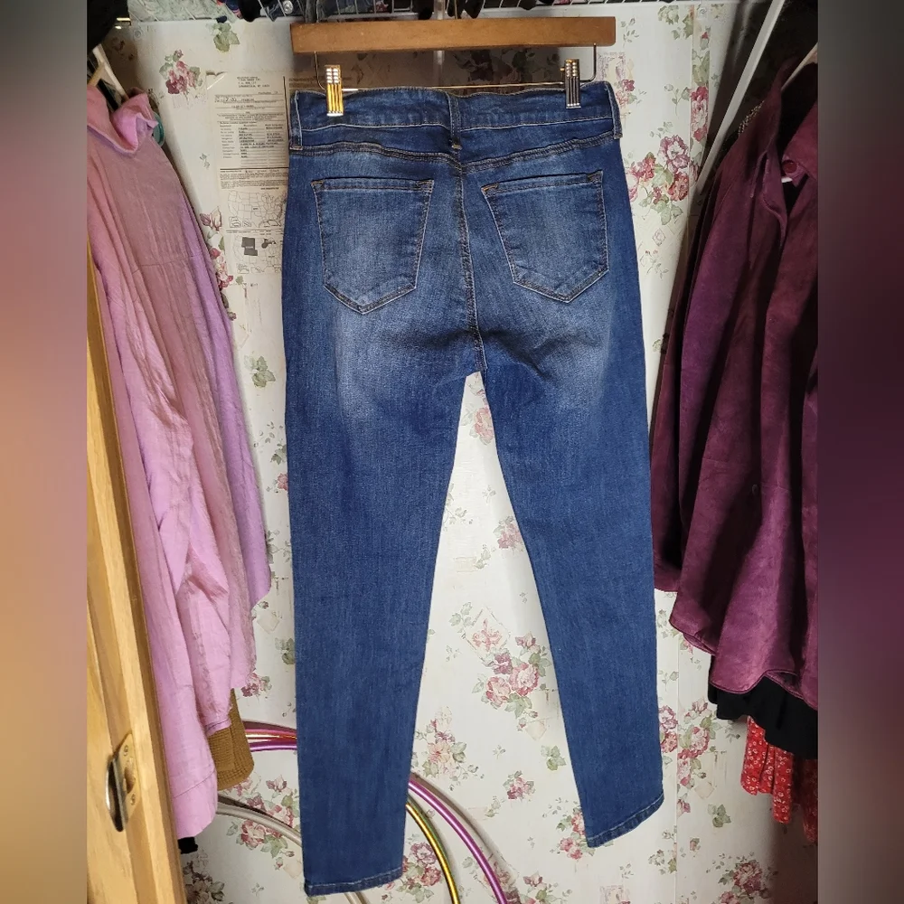 Kancan Mid Rise Skinny Jeans Womens Size 9 / 28 Blue Medium Wash Denim